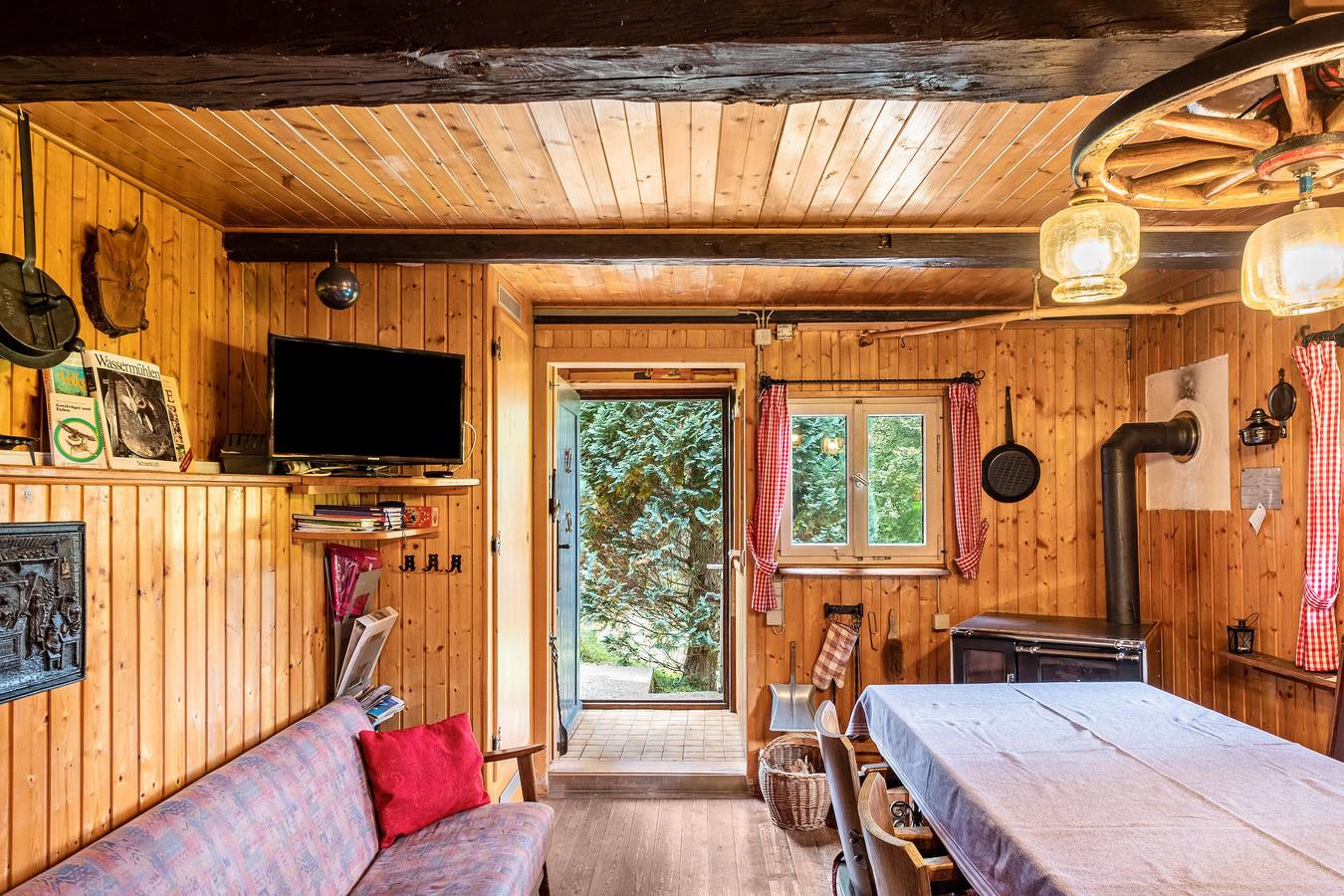 Ferienhaus 'Mühle Am Wolfsgrund' mit Bergblick, Privater Terrasse und Privatem Garten in Unterkirnach, Mittlerer Schwarzwald
