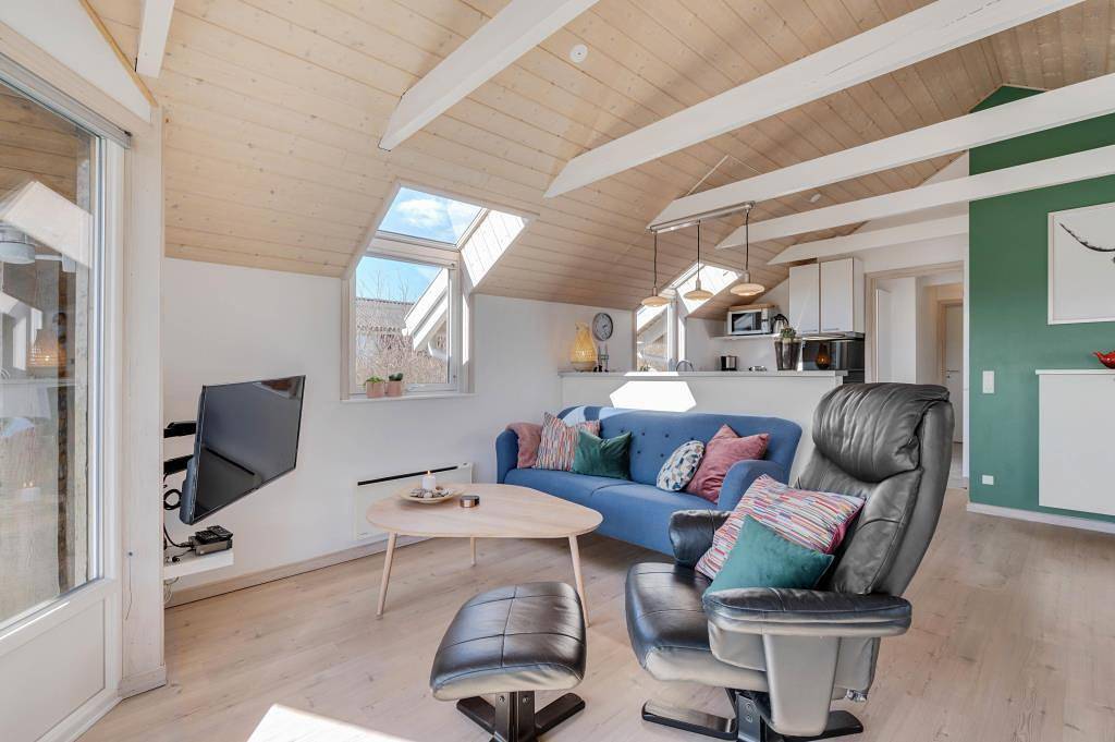 Holiday home with fenced garden and terrace near the beach in Søndervig, Holmsland Klit