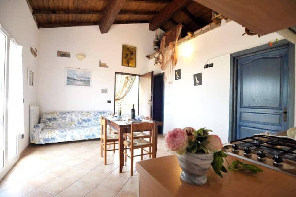 Ferienhaus mit 3 Ferienwohnungen mit privatem Garten mit Meerblick und Pool! in Pompeiana, Riviera di Ponente
