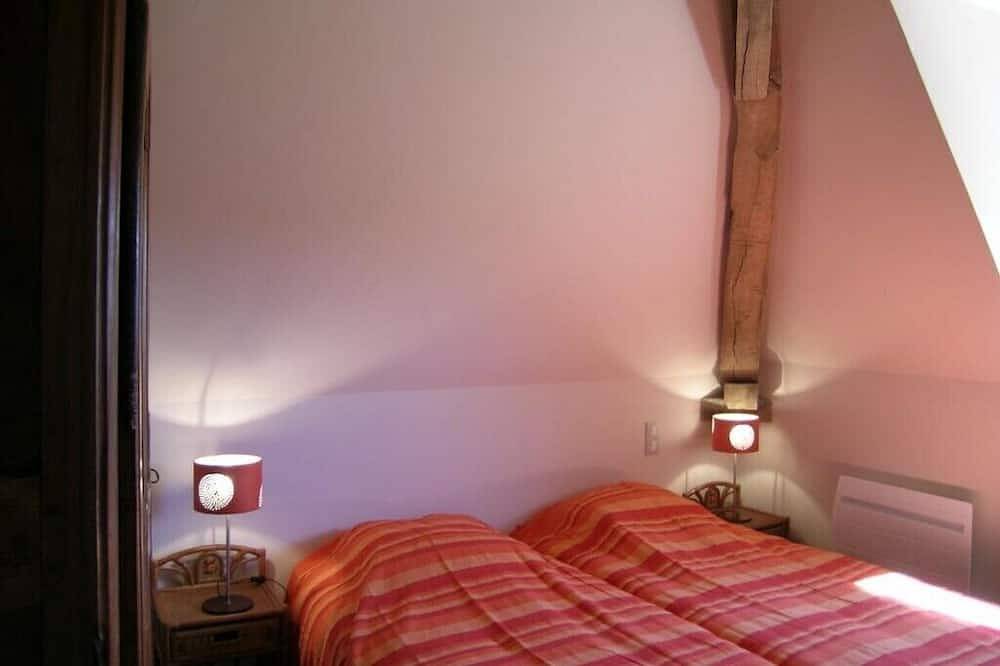 Le Chevreuil Cottage –Charming accommodation in the heart of the Damayots Hamlet in Montbeugny, Allier (desambiguación)