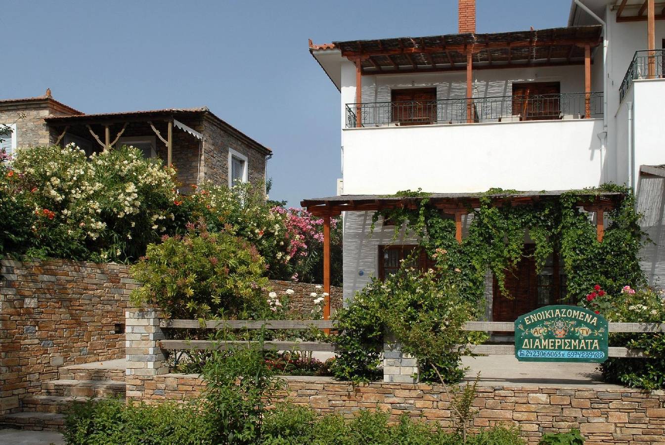 Ganze Ferienwohnung, Wohnung in Milina und Bergblick in Pilion