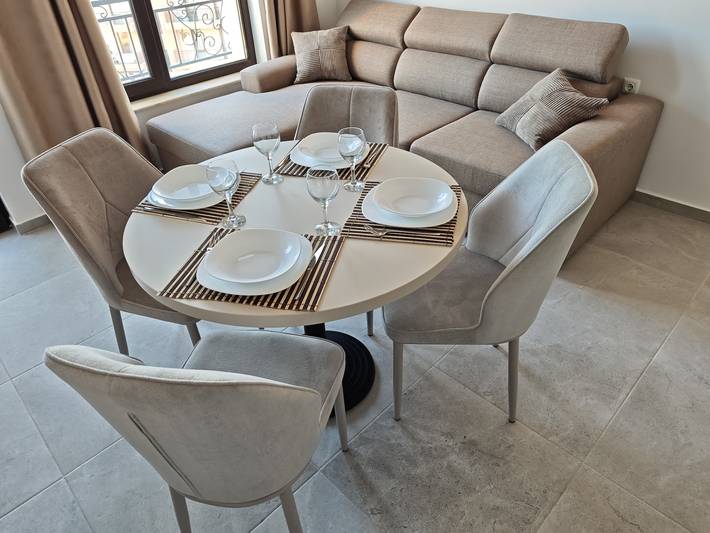 Ferienwohnung für 4 Personen, mit Balkon und Ausblick in Bulgarien - 3