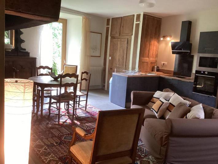 Gîte pour 2 personnes, avec vue et jardin à Château-Chervix - 2