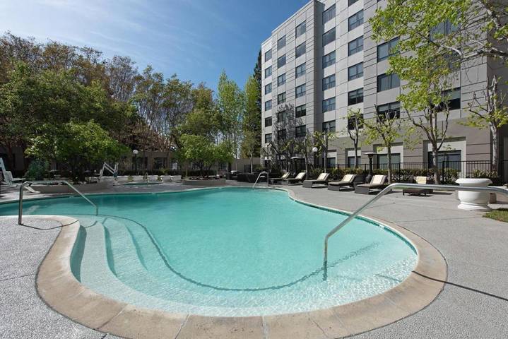 Hotel para 4 personas, con jacuzzi además de piscina y terraza - 1