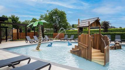 Gîte pour 4 personnes, avec piscine et jardin à Veldhoven