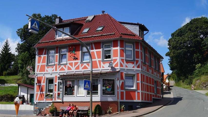 Ferienwohnung für 2 Personen, mit Balkon und Garten in Tanne