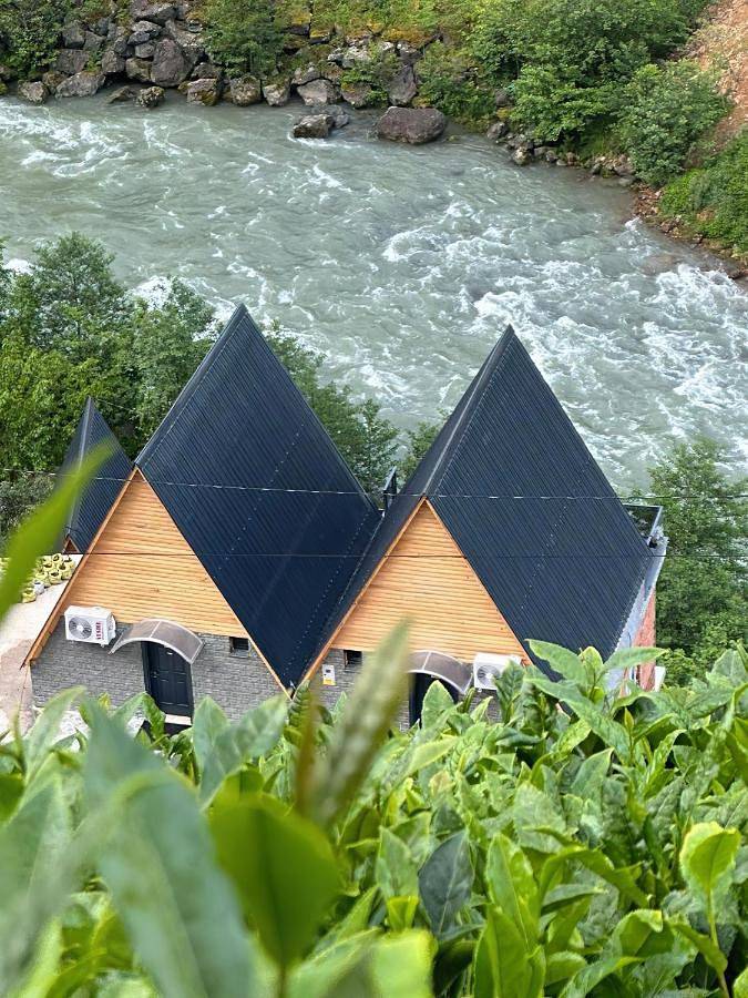 Chalet für 5 Personen, mit Seeblick und Ausblick sowie Garten - 1