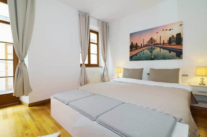 Ganze Wohnung, Charming Apartment for 8 - Old Town Bratislava in Bratislava, Bratislava und Umgebung