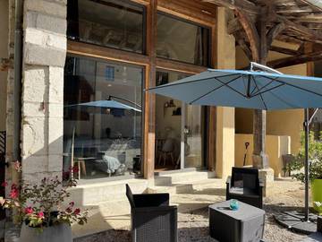 Gîte pour 3 personnes, avec terrasse à Pont-d'Ain