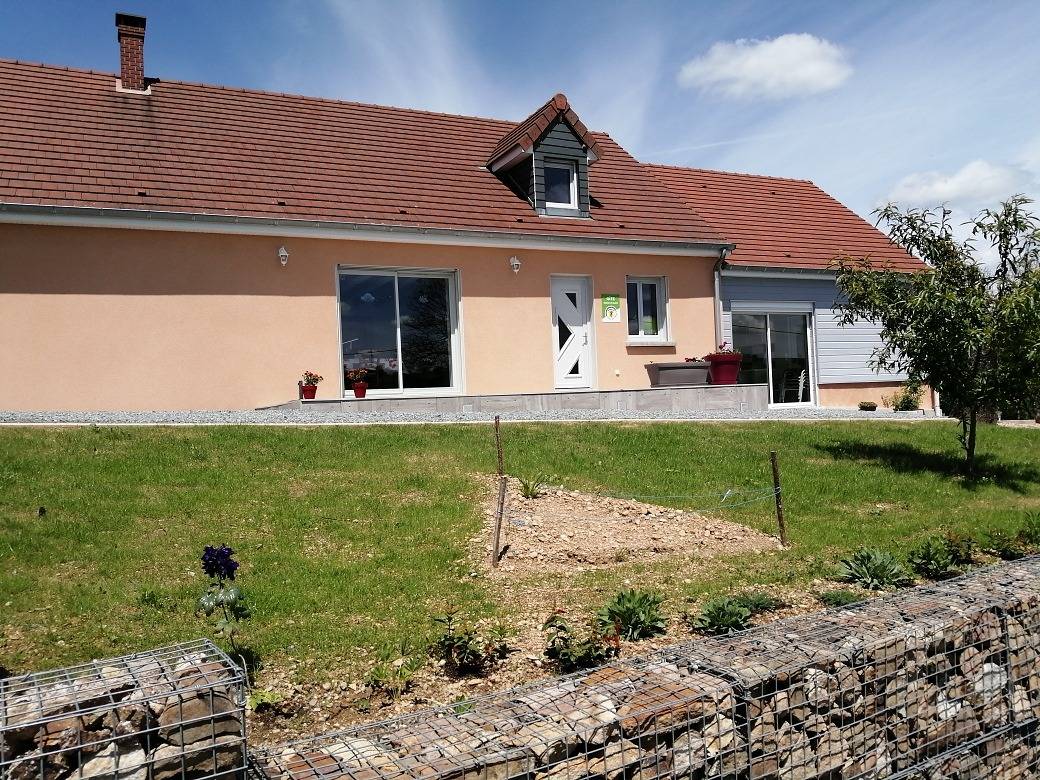 Gîte für 8 Personen mit Garten in Uxeau, Charolles und Umgebung