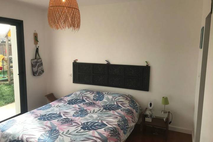 Location de vacances pour 7 personnes, avec jardin et terrasse à Saint-Médard-en-Jalles - 2