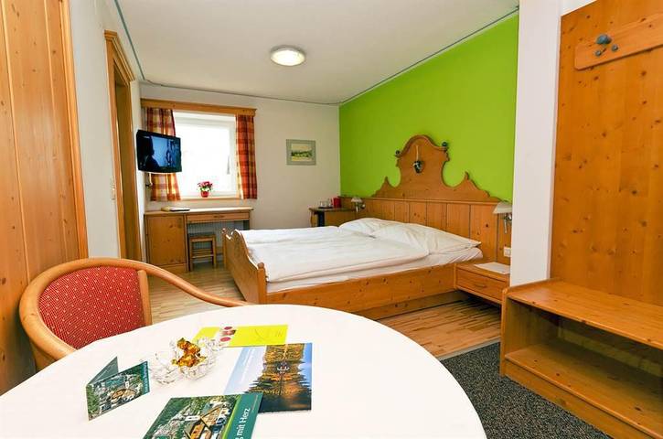Doppelzimmer mit Dusche od. Bad, Wc in Mauterndorf, Bundesland Salzburg