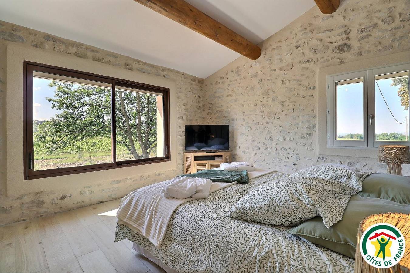 Gîte für 2 Personen mit Garten in Rousset-les-Vignes, Nyons und Umgebung