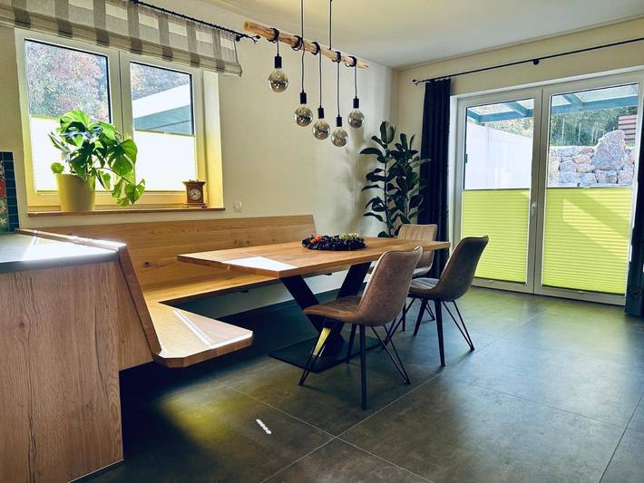Ferienhaus für 10 Personen, mit Terrasse und Garten sowie Ausblick in Leimbach