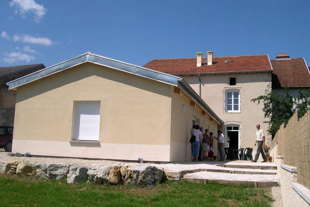 Le cèdre bleu in Goncourt, Haute-Marne