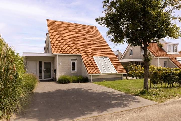 Ferienhaus für 5 Personen, mit Balkon/Terrasse und Terrasse in Scharendijke