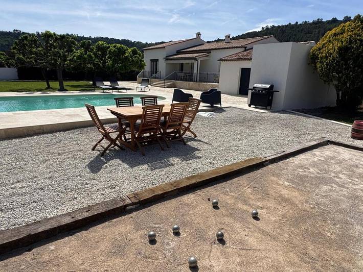 Villa for 8 people, with pool and garden as well as view - 1