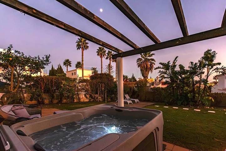 Villa für 6 Personen, mit Whirlpool - 1