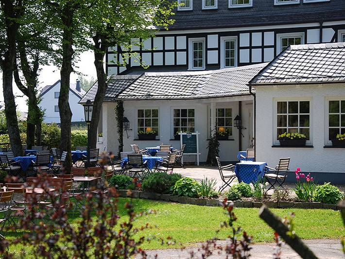 Hotel, mit Terrasse und Garten sowie Sauna