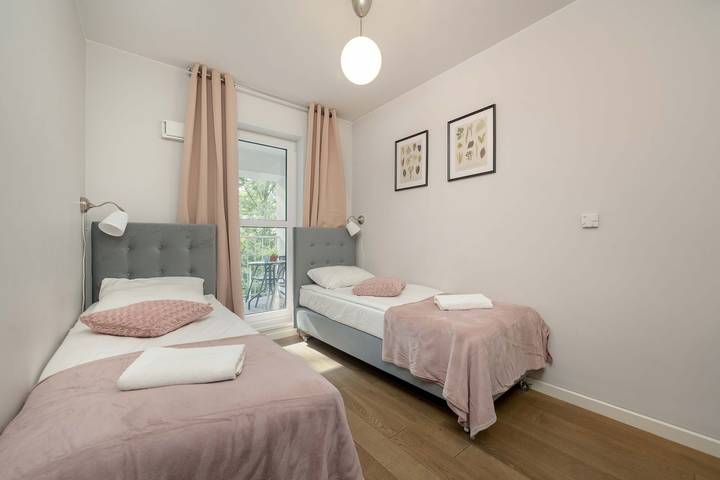 Apartament wakacyjny dla 4 osób, z balkon/ taras w Wrocław