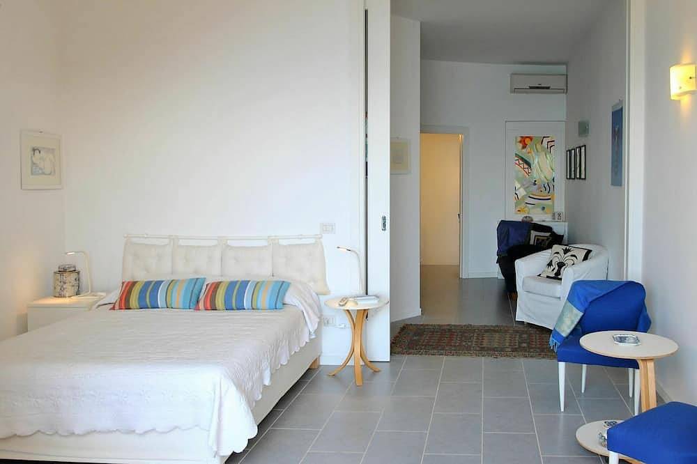 Schönes alleinstehendes Ferienhaus mit  W-Lan, Klimaanlage, Tv, Terrasse und Haustiere erlaubt in Sperlonga, Latina Provinz