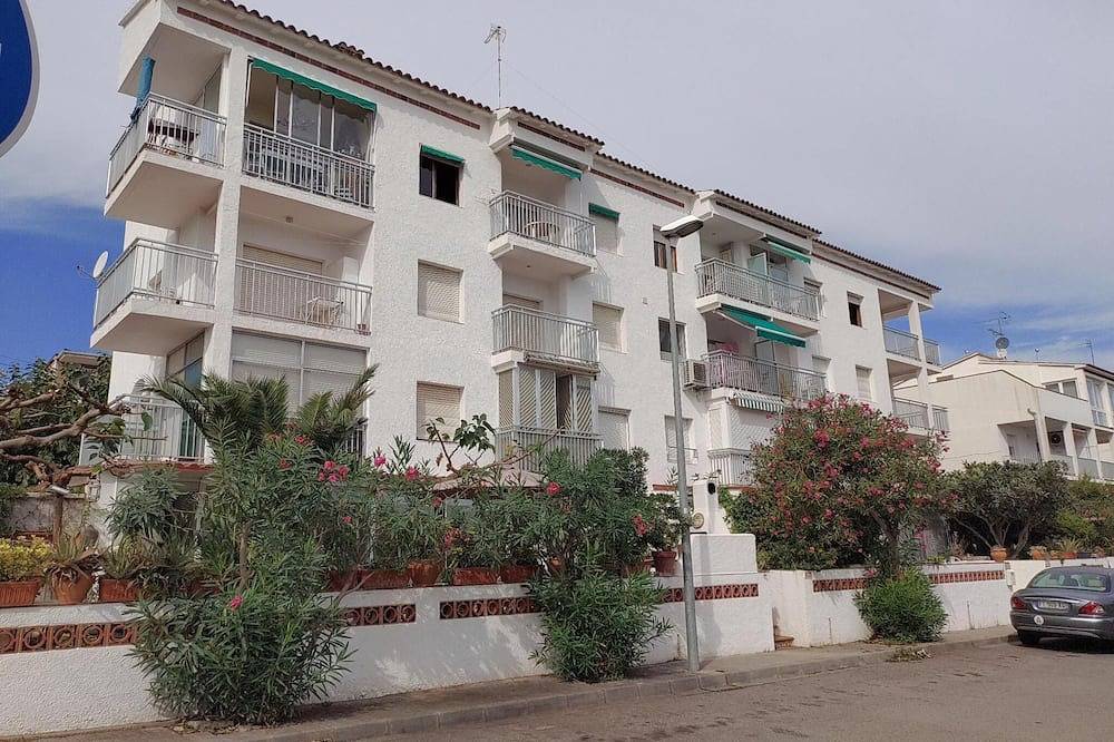 Apartamento entero, Magnificent Sea View 150m from the beach 2pers + 1enf app. Air conditioning. Wifi in La Escala, Alt Empordà