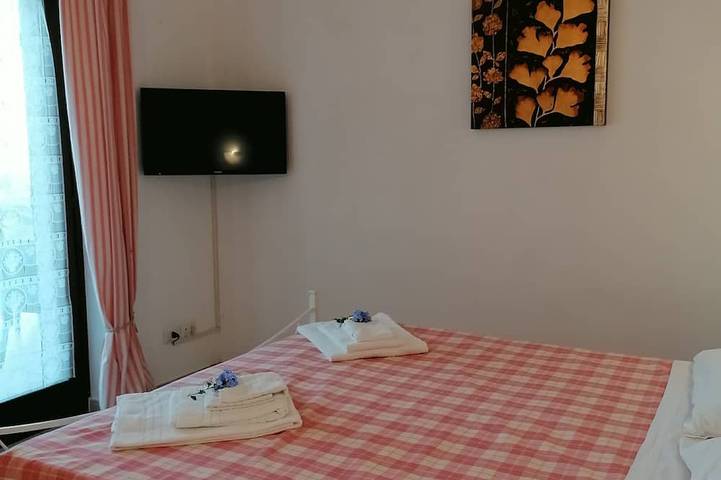 Apartamento de vacaciones para 6 personas, con jardín y piscina, Se admiten mascotas - 1