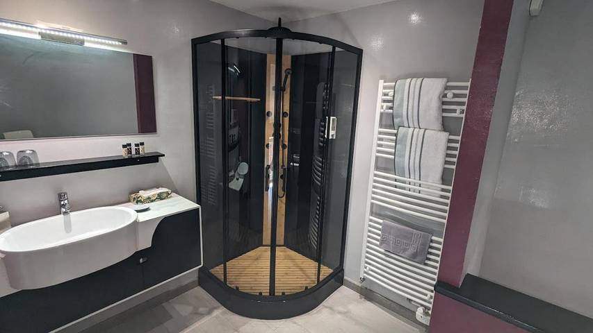 Chambre d’hôte pour 2 personnes, avec jacuzzi ainsi que sauna et jardin dans Parc naturel régional de l'Avesnois - 4