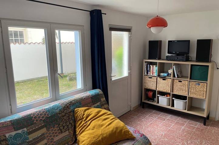Charming house facing the Atlantic, garden and pergola 2 min from beaches in Fouras, Rochefort und Umgebung