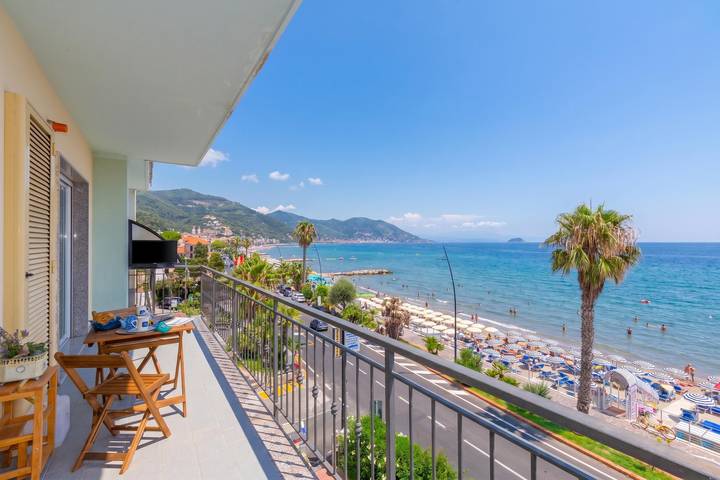 Appartamento vacanze per 4 persone, con Balcone e Vista oceano in 