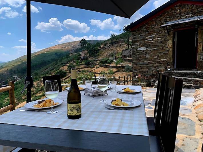 Gîte pour 4 personnes, avec vue et jardin dans Piódão - 2