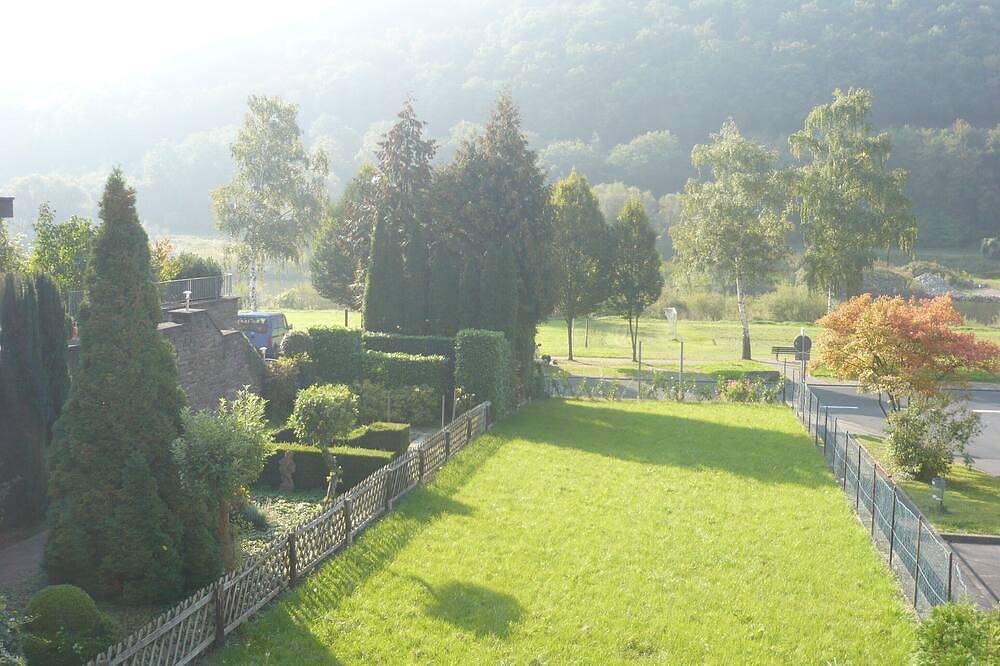 Ganze Wohnung, Moderne, großzügige, komfortable Wohnung mit traumhaftem Moselblick, gr. Balkon in Valwig, Cochem-Zell