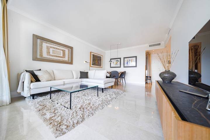 Ganze Wohnung, Las Canas Beach | Beachfront Golden Mile Sea View in Marbella West, Marbella