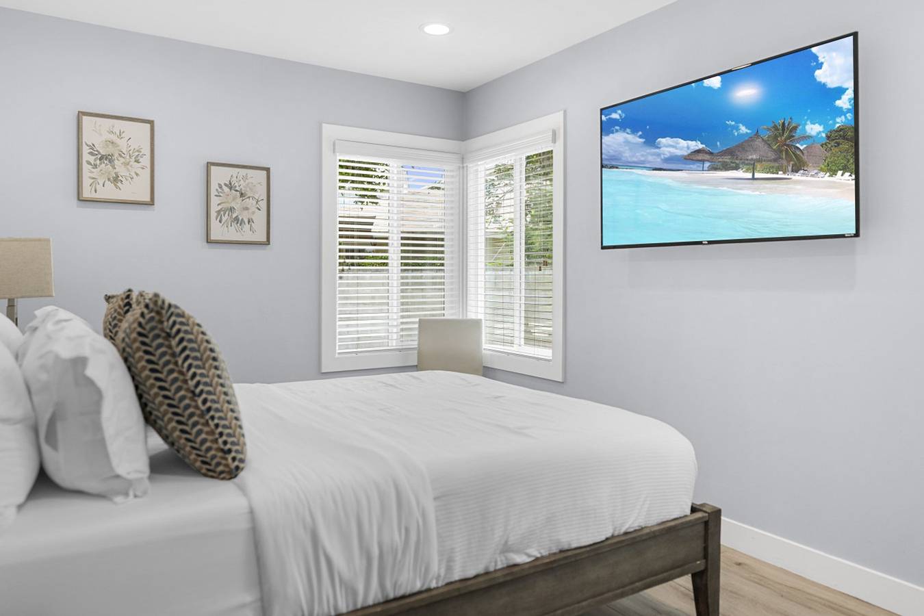 Upscale & Upgraded Beautiful Spacious 3Br *House* in Encino, Fully Renovated with Garage & Very Large Fenced Yard/Patio At End Of Cul-De-Sac p84 in Los Angeles, San Fernando Valley