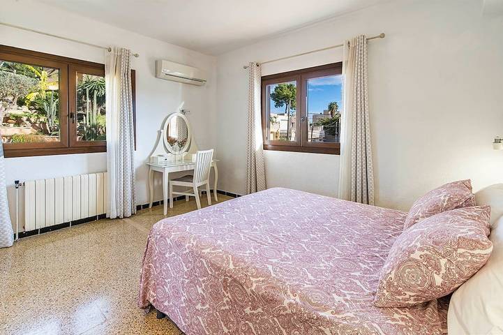 Location de vacances pour 8 personnes, avec balcon et jardin, animaux acceptés à Peguera - 2