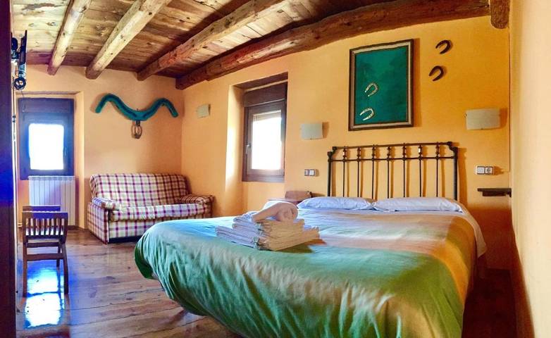 Casa rural para 2 personas, con Balcón y Terraza además de Jardín y Vistas en Alto Gállego