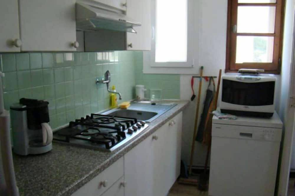Appartement entier, La Saladelle:Appartement dans le village,2 a 5 personnes in Saintes-Maries-de-la-Mer, Côte méditerranéenne (France)