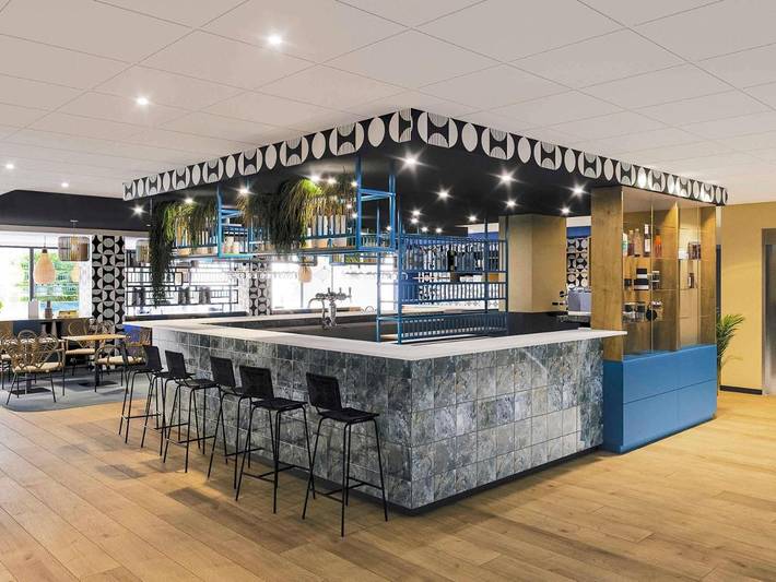 Hotel para 4 personas, con terraza y piscina, Se admiten mascotas - 1