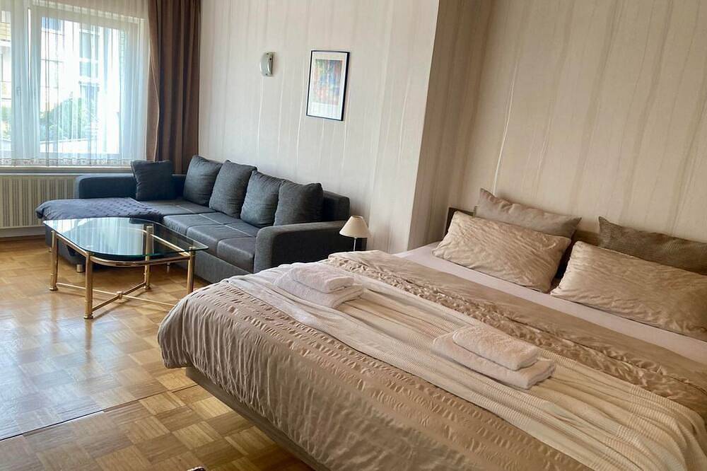 Ferienhaus Gramm - 9-Bettwohnung, Dusche, Wc, Nichtraucher in Nußbaum, Pfälzer Bergland