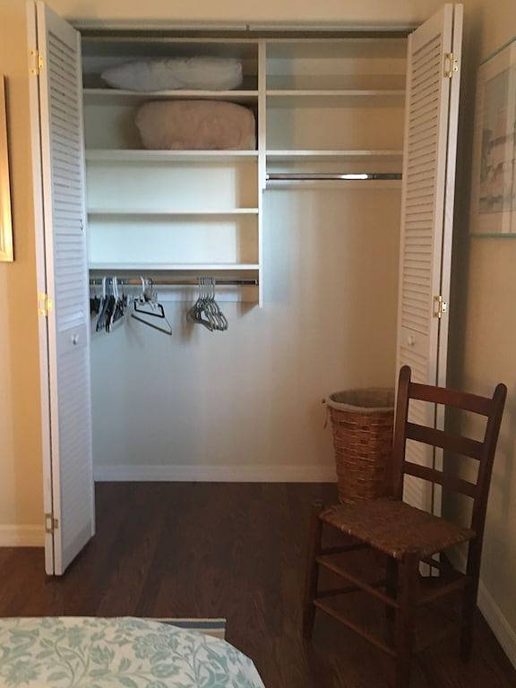 Ganze Wohnung, April, Mai, Juni 75 Usd pro Tag. Strand! Urige Stadt! Kajak in der Nähe! Golf 1 Meile in Melbourne (FL), Space Coast