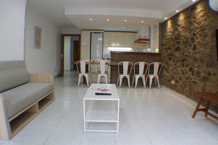 Apartamento entero, Apartamento de vacaciones para 8 personas con terraza in Roses Centre, Roses