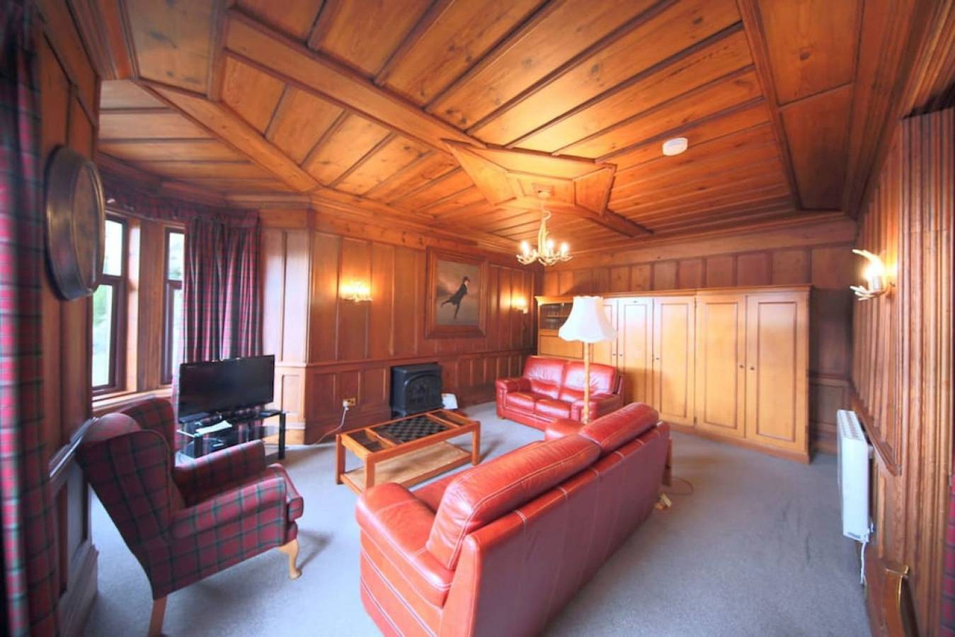 Loch Rannoch Highland Club, Lochside Lodge 01 in Perthshire