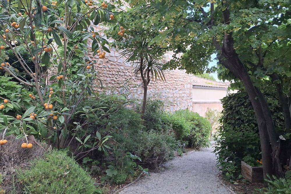 Apartamento entero, Estudio-Premium-Baño con bañera-Terraza in Rasteau, Vaucluse