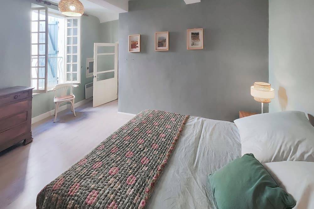 Amazing home in Cessenon-sur-Orb in Cessenon-sur-Orb, Béziers region