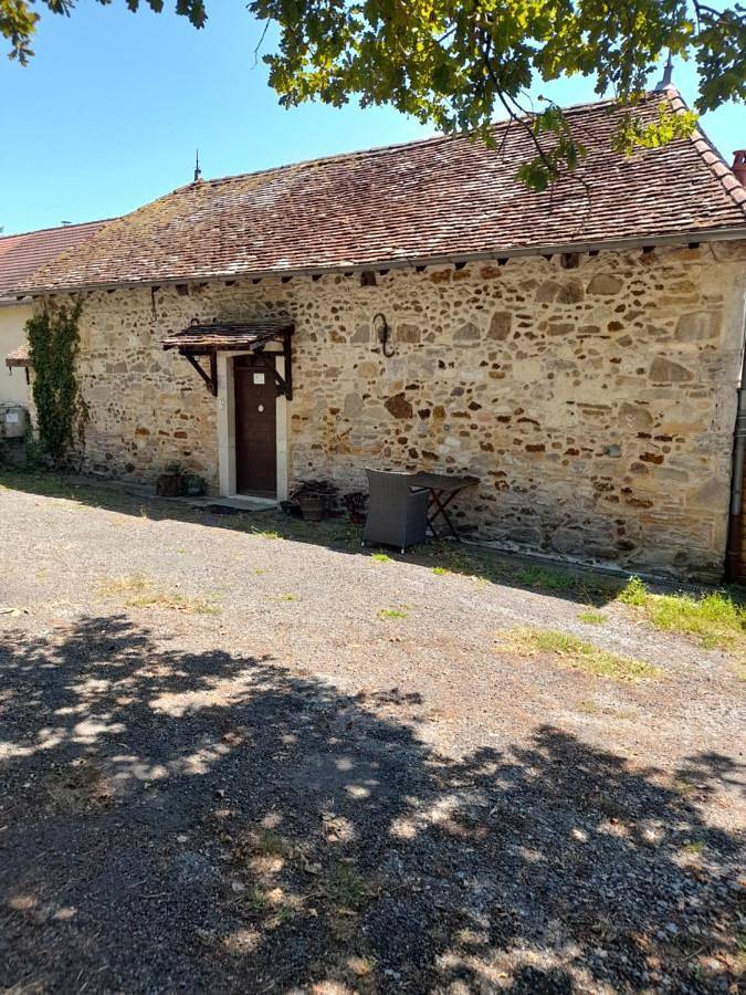 Location de vacances pour 7 personnes, avec Terrasse ainsi que Jardin et Vue à Vielleségure