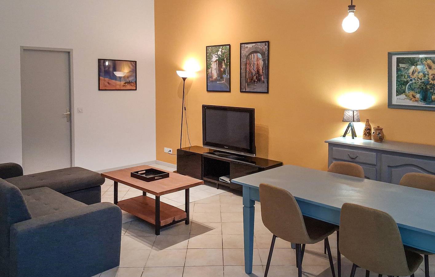 Acogedor apartamento con piscina y aparcamiento, cerca del centro de la ciudad y del río. in Besse-sur-Issole, Región Brignoles