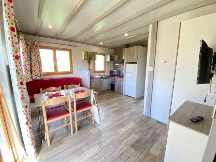 Gîte pour 4 personnes, avec jacuzzi ainsi que bassin pour enfant et piscine à Coulon - 4