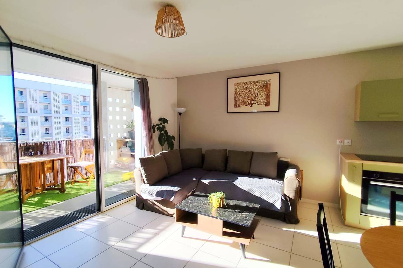 Appartement entier, Appartement avec balcon proche de la Gare St Jean in Bordeaux, Région de Bordeaux