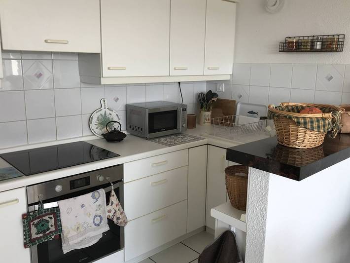 Appartement entier, Appartement avec terrasse et WIFI à Perros-Guirec in Perros-Guirec, Côte de Granit Rose