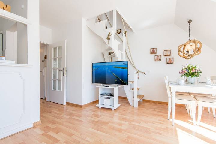 Ganze Wohnung, Strandnahe 4-Zimmer Ferienwohnung auf ca. 60 m², für bis zu 4 Personen in Nordfriesische Inseln (Schleswig-Holstein) (Schleswig-Holstein), Wenningstedt